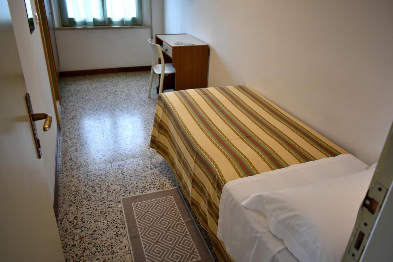 Hotel Alfa Tao Риччоне Экстерьер фото